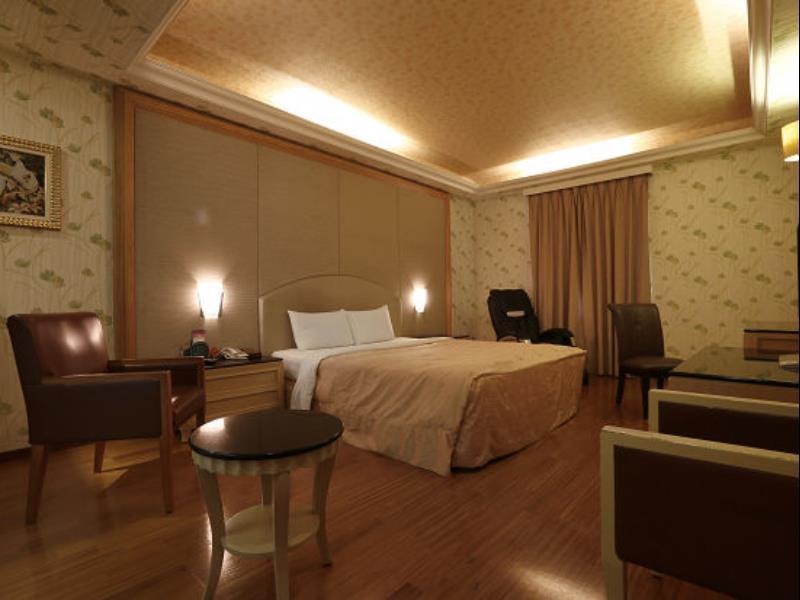 Hua Xiang Motel - Fengshan Kaohsiung Exterior foto